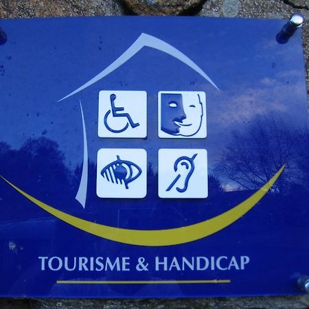 La Ferme Des Genets Panzió Medeyrolles Kültér fotó